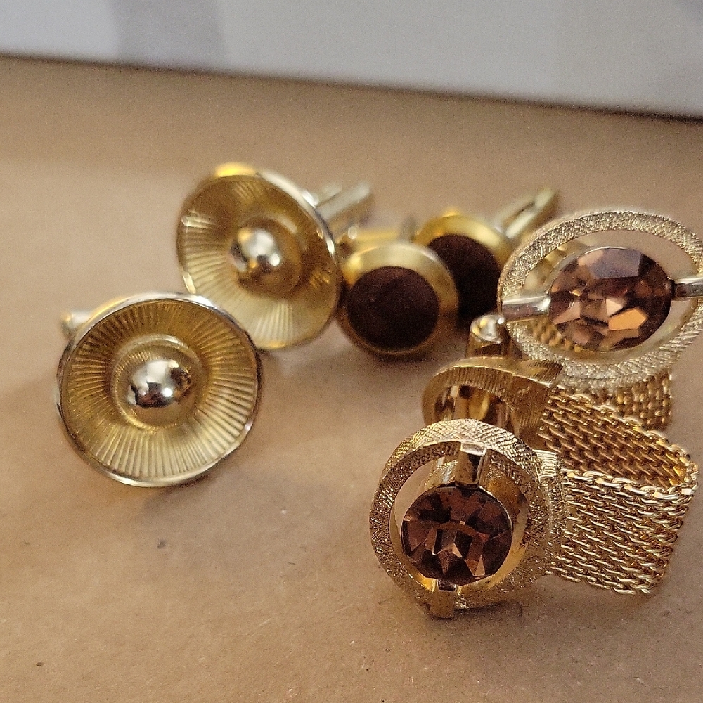 Source Unknown Gold and Brown Cuff Links